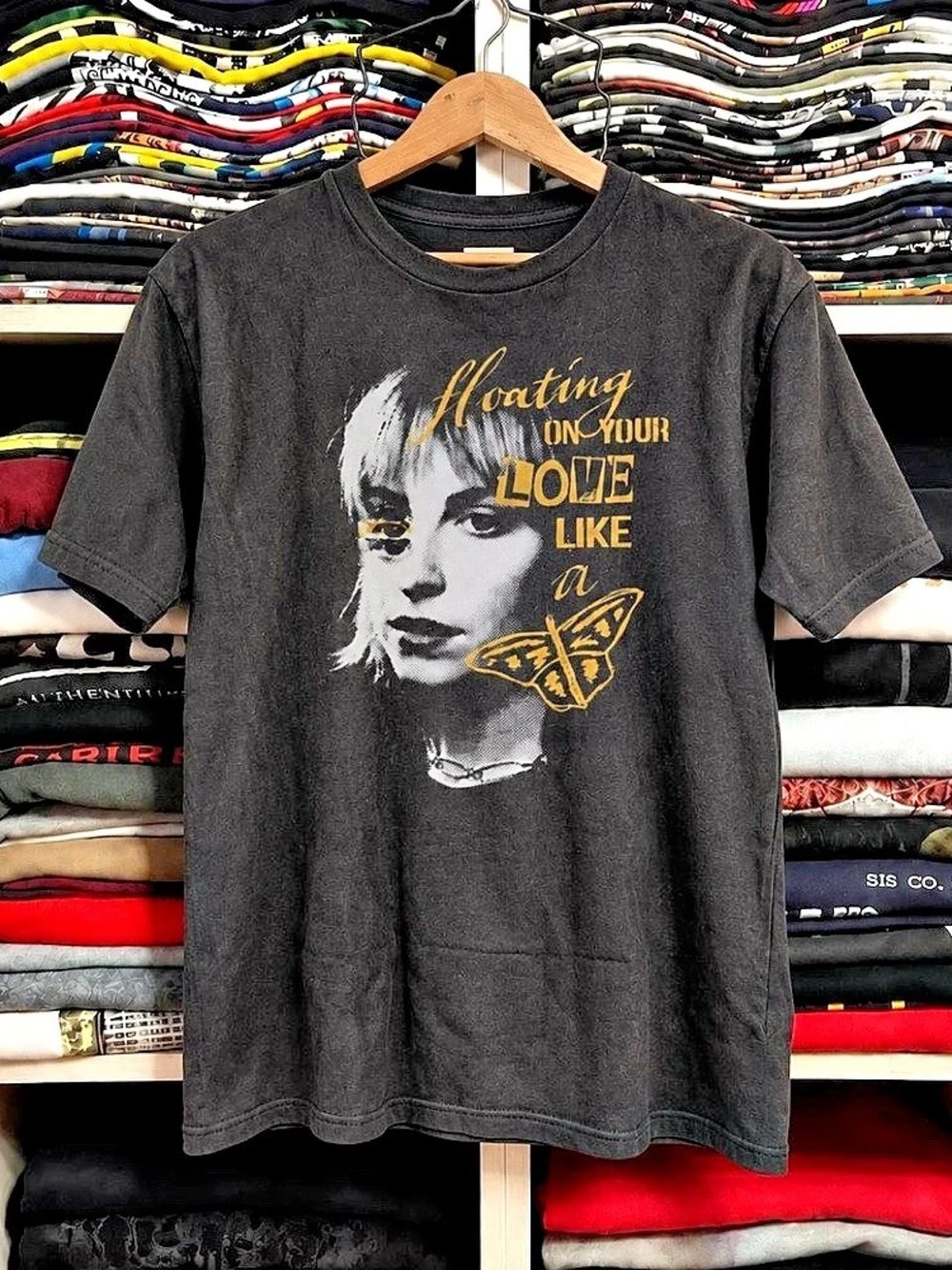 Graphic Short Sleeve Tee in Black